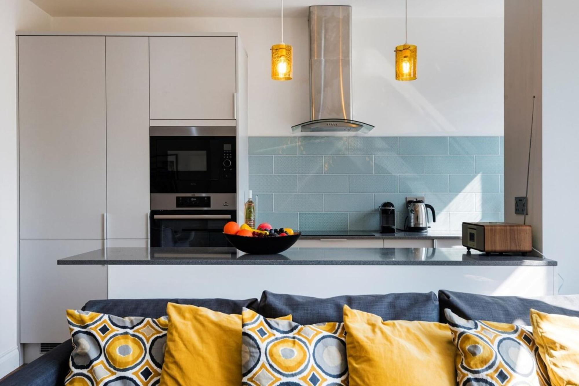 Appartamento Bright And Modern Earls Court Gem Londra Esterno foto