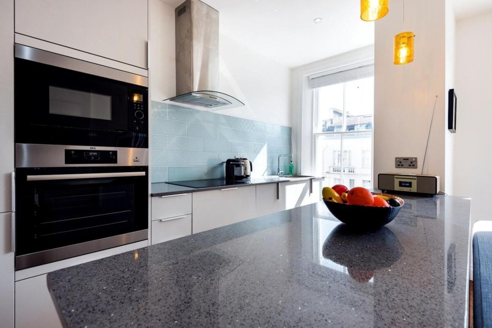 Appartamento Bright And Modern Earls Court Gem Londra Esterno foto